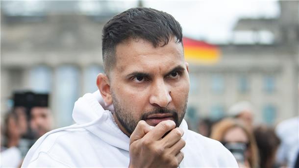 Hildmann kein türkischer Staatsbürger - Auslieferung? Der mit Haftbefehl gesuchte rechtsradikale Verschwörungserzähler Attila Hildmann könnte nun doch nach Deutschland ausgeliefert werden.