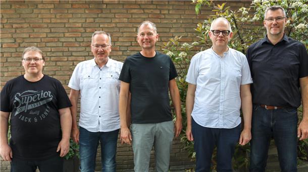 Bäckerinnung: „Es ist einfach Zeit für frischen Wind“ Der neue Vorstand der Bäcker-Innung des Kreises Rotenburg: Rainer Knorr (von links), Cord Blanck, Carsten Fricke, Ole Petscheleit und Gerald Gilbert.