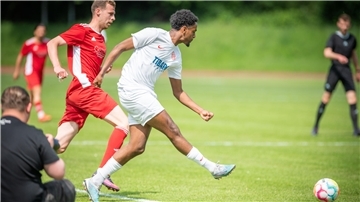 Der OSC Bremerhaven will in die Fußball-Regionalliga. Gegen den Eimsbütteler TV gab es ein Unentschieden.