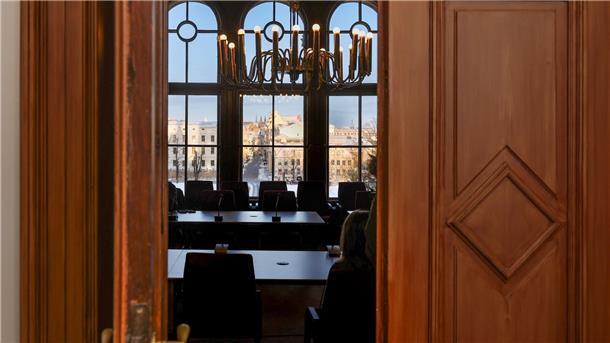 Unionsfraktion wirft Pistorius Auskunftsverweigerung vor Der Parlamentarische Untersuchungsausschuss befragt im Schloss Schwerin Zeugen. Der Ausschuss soll im Hinblick auf etwaige Verbindungen der Stiftung Klima- und Umweltschutz MV zur Pipeline Nord Stream 2 und anderen Unternehmen untersuchen.