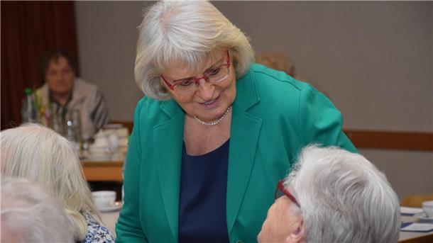 Warum das Miteinander mit den Selsinger Senioren im Blickpunkt steht Das Miteinander und der persönliche Kontakt zu den Senioren ist Erika Wanger enorm wichtig. Sie sucht bei den Treffen gerne das Gespräch.