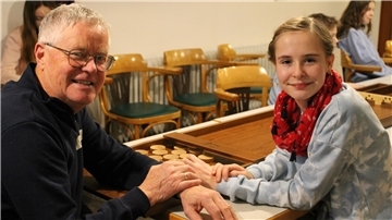 Der Pflegekinderdienst des Landkreises Wesermarsch bietet Veranstaltungen für Pflegeeltern mit ihren Kindern an.