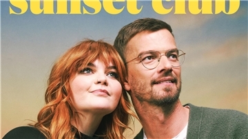 Der Podcast „Sunset Club“ von Entertainer Joko Winterscheidt und Autorin Sophie Passmann geht an den Start.