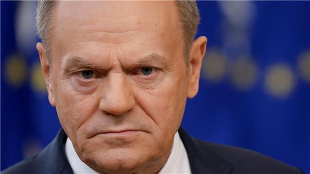 Tusk kritisiert US-Republikaner: „Schämen Sie sich“ Der polnische Premierminister Donald Tusk reagiert verärgert über die gescheiterten Ukraine-Hilfen.
