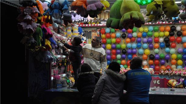 Roonkarker Mart soll kein Ballermann-Gefühl verbreiten Der Rodenkircher Markt ist gerade am Sonnabend nach Einbruch der Dunkelheit ein beliebtes Ziel für Feierfreudige.
