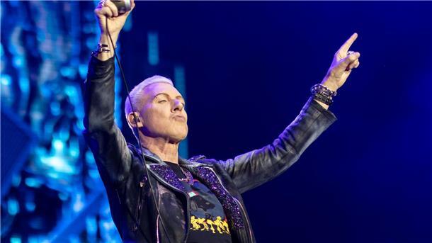 Scooter-Frontmann: „Bin ja selbst schuld, wenn ich umkippe“ Der Sänger der deutschen Techno-Band Scooter, H.P. Baxxter (Hans Peter Geerdes), steht beim Open-Air-Festival „Rock im Park“ auf der Bühne.