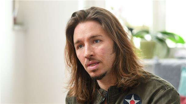 Prozess gegen Gil Ofarim auf unbestimmte Zeit verschoben Der Sänger Gil Ofarim im Januar 2020.