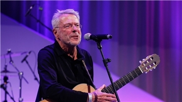Der Sänger Reinhard Mey wird 80.