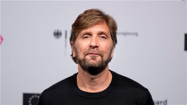 Der schwedische Regisseur Ruben Östlund führt die Jury in Cannes an.