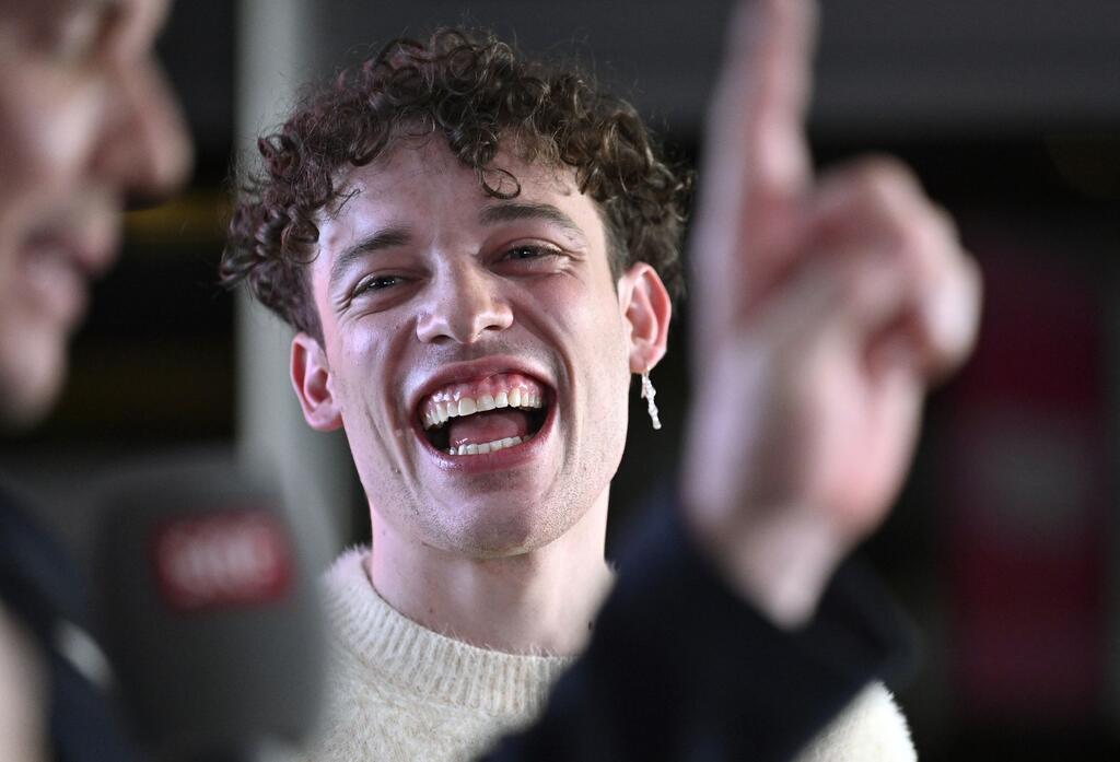 Der Schweizer Sänger Nemo hat den   Eurovision Song Contest (ESC) gewonnen.