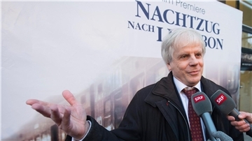 Der Schweizer Schriftsteller Peter Bieri alias Pascal Mercier bei der Filmpremiere von „Nachtzug nach Lissabon“ (2013).