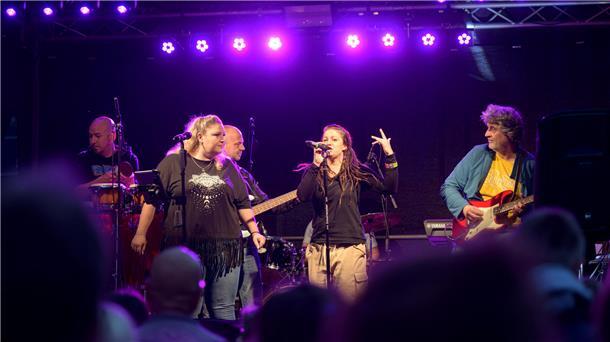 Der Sound der Band "Soulrender" ist geprägt von lässigem Soul, Funk und einer Prise lateinamerikanischer Musik.