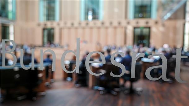 Überblick: Die wichtigsten Beschlüsse des Bundesrats Der Treibhausgasausstoß soll künftig sektorenübergreifend betrachtet werden - so hat es der Bundesrat gebilligt.