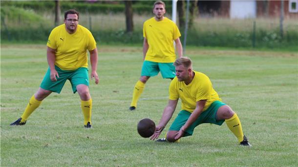 TSV Abbehausen gegen Mentzhauser TV Schleuderball Landesliga