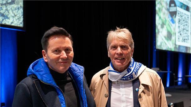 Bernstein-Nachfolger: Drescher neuer Präsident von Hertha Der Unternehmer Uwe Dinnebier (l) und der ehemalige Profifußballer Wolfgang Sidka unterlagen Fabian Drescher.