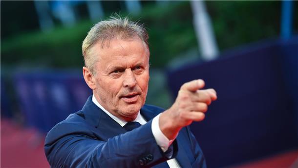 Grisham wehrt sich gegen eigene rassistische Denkmuster Der US-Autor John Grisham über rassistische Denkmuster.