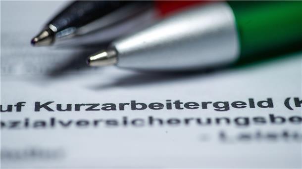 Erleichterter Zugang zum Kurzarbeitergeld wird verlängert Der vereinfachte Zugang zur Kurzarbeit soll bis Ende Juni 2023 verlängert werden.