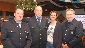 Der Vorstand des neu gegründeten Fördervereins, von links 2. Vorsitzender Torsten Bolte, 1. Vorsitzender Eckhard Lübsen, Kassenwartin Astrid Hegemann und Schriftführer Andreas Horning.