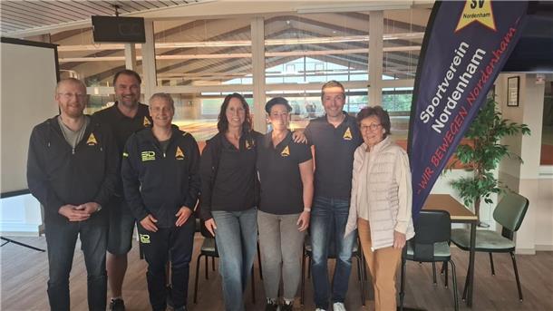 Sportverein Nordenham freut sich über „solides Fundament“ Der Vorstand des Sportvereins Nordenham nach der Mitgliederversammlung 2025. Von links: Maik Nungesser, Stefan Plewka, Tammo Seltmann, Birgit Ehmann, Ulrike Buchholz, Ansgar Engling, Annemarie Hadeler.