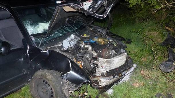 Der Wagen des jungen Bremerhaveners wurde bei dem Unfall schwer beschädigt.