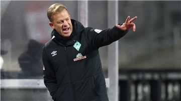 Der Werder-Trainer Markus Anfang steht unter dem Verdacht einen Impfnachweis gefälscht zu haben.