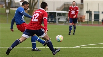 1. FC Nordenham mit Bünyamin Kapakli in der Fußball-Kreisliga gegen TuS Obenstrohe