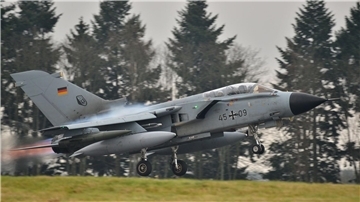 Deutschland hat für die Übung unter anderem drei Tornados angemeldet. (Archivbild)