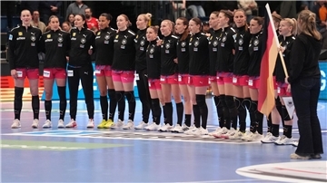 Deutschlands Handballerinnen haben das erste von zwei Länderspielen gegen die Niederlande verloren.