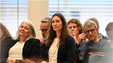 Die 44-jährige Spiegel holte in der Regionsversammlung Hannover die Mehrheit der Stimmen. Ihre Wahl wurde von Protesten begleitet.