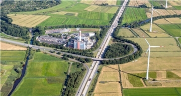 Die A27-Anschlussstelle Bremerhaven-Zentrum wird neu gestaltet. Die Schleifenrampe in Fahrrichtung Cuxhaven wird in südlicher Richtung neu gebaut. Dafür muss ein Windrad weichen. 