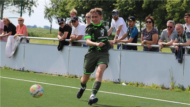 Timon-Jelte Vollmerding spielt Fußball beim TSV Abbehausen
