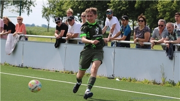 Timon-Jelte Vollmerding spielt Fußball beim TSV Abbehausen