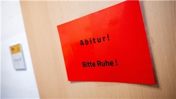 Die Abiturprüfungen in Nordrhein-Westfalen haben begonnen.