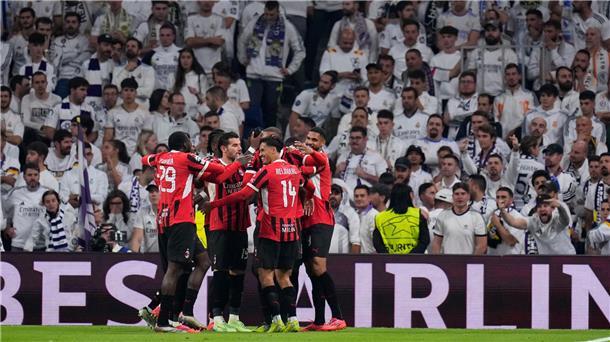 Real verliert gegen Milan – City geht unter Die AC Mailand bejubelt einen überraschenden Auswärtssieg.