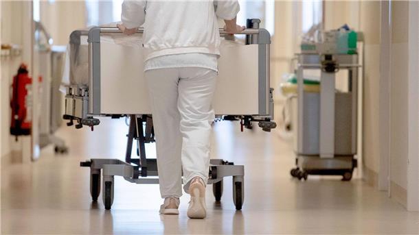 Die allermeisten ausländischen Berufsabschlüsse drehen sich um Medizinberufe, ganz vorne Pflegeberufe (Archivbild)