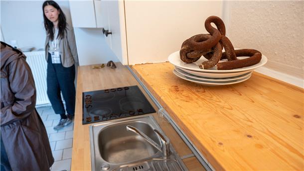 Die Alte Bürger wird wieder zum Kunstraum- Artspace. Installationen von Heeae Ya...