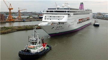 Die „Ambition“ hat am Sonntag die Lloyd Werft verlassen.