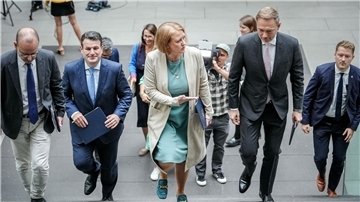 Die Ampel-Koalition hat sich über die Eckpunkte der Kindergrundsicherung geeinigt.