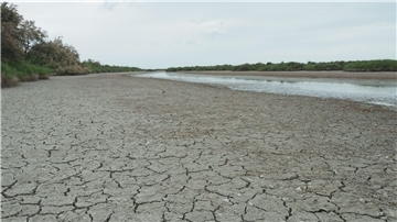 Die anhaltende Trockenheit hinterlässt ihre Spuren - in Frankreich wird das Wasser knapp.