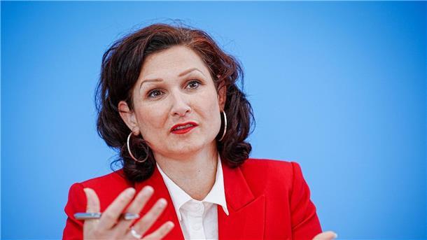 Ataman: „Schulen keine diskriminierungsfreien Zonen“ Die Antidiskriminierungsbeauftragte des Bundes: Ferda Ataman.