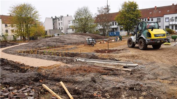 Neugestaltung des Parks in Nordenham geht in die Zielgerade Die Arbeiten an der neuen Einswarder Parkanlage schreiten zügig voran. Ende des Monats soll nahezu alles fertig sein.