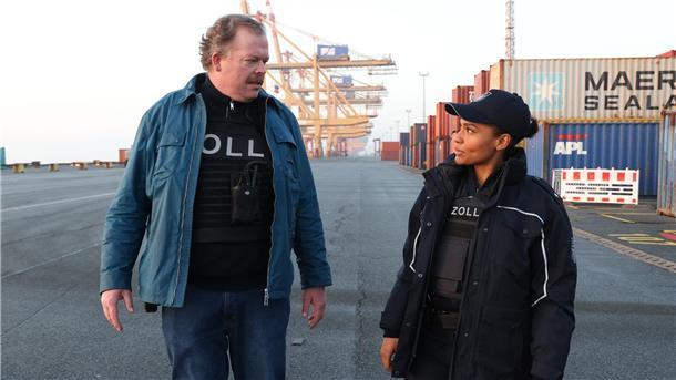 So urteilen die Bremerhavener über Bremerhaven-Krimi: Meinungen gehen auseinander Die Aufnahmen vom Hafen fanden die meisten Zuschauer super. Doch bei der schauspielerischen Leistung und der Handlung gingen die Meinungen weit auseinander.