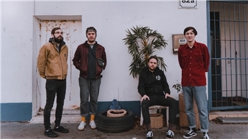 Die Band „Fluppe“ um den Ex-Zevener Antoine Laval (rechts) freut sich, dass ihre Musik bei Publikum und Kritikern so gut ankommt.