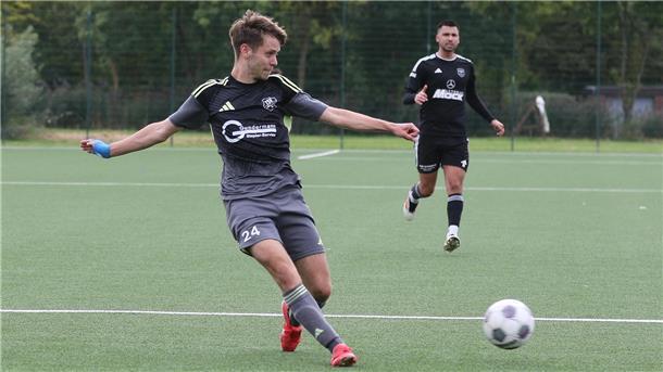 Fußballspiel des TSV Abbehausen mit Julian Milz