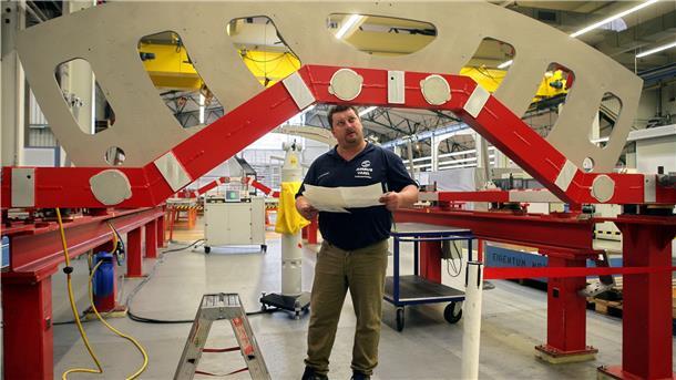 Die Belegschaft hat entschieden. Oder genauer gesagt: die IG-Metall-Mitglieder der Belegschaft des Vareler Flugzeugwerks: Der Betrieb bleibt im Airbus-Verbund.