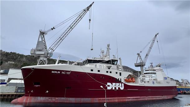 Neuer Trawler ist eine Hightech-Fischfabrik – und kann mehr als Fisch Die „Berlin NC 107" ist offiziell an die Deutsche Fischerei-Union übergeben worden. Mit dem Neubau will die DFFU eine neue Ära in der Fischerei einläuten.