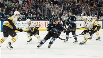 Die Boston Bruins verloren mit Trainer Marco Sturm zum vierten Mal hintereinander.
