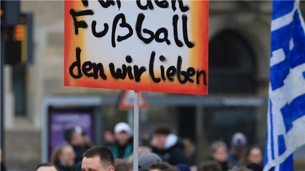 Die Botschaften der Fans waren klar. 