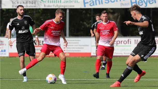 SV Brake gegen SV Tur Abdin Delmenhorst in der Fußball-Bezirksliga
