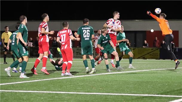 SV Brake gegen VfL Oldenburg in der Fußball-Landesliga